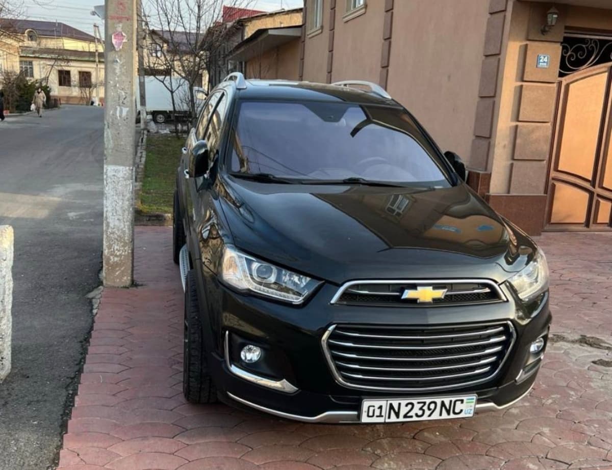 Tog'larga, Samarqand aeroportiga va boshqalarga taksi.