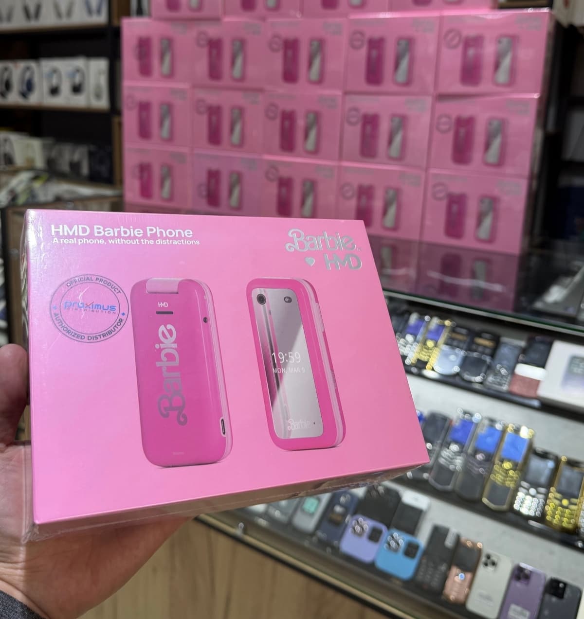 Nokia Barbie, 100% original, imeyka'dan yangi qadoqlash.