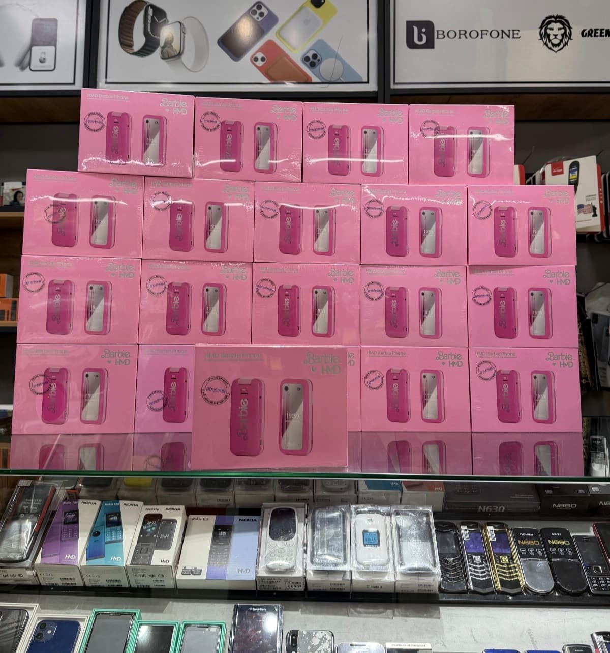 Nokia Barbie, 100% original, imeyka'dan yangi qadoqlash.