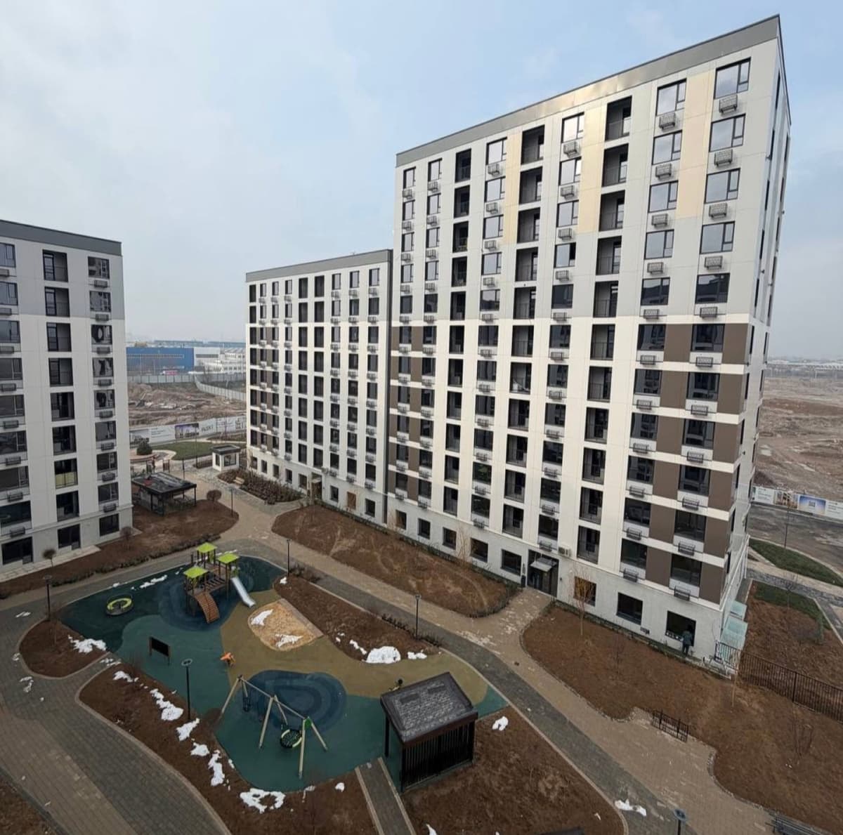 NRG Baht, 89.6 m2, shoshilinch sotiladi (800 yuan/m2)