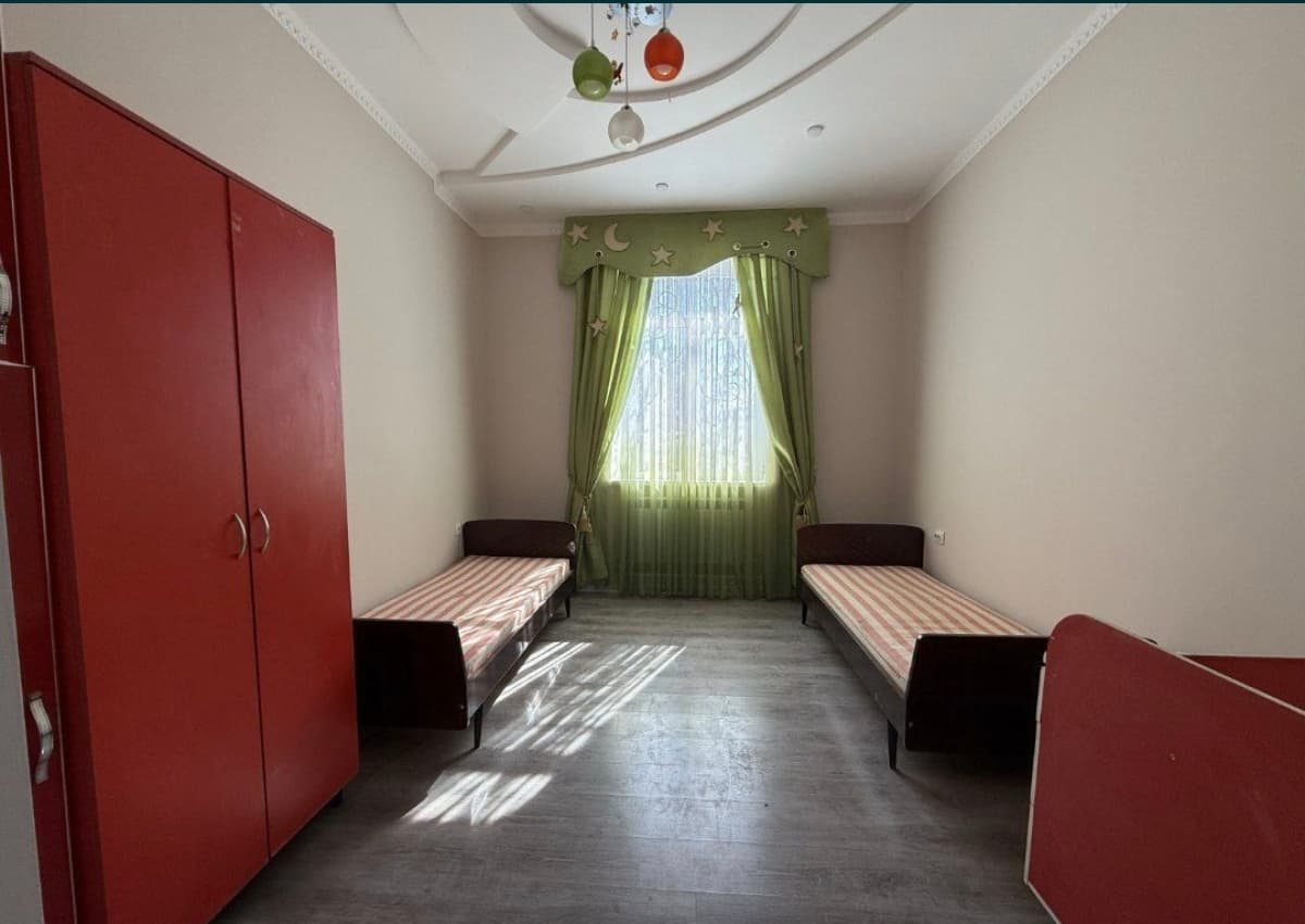 5 xonali yevro uy shoshilinch ijaraga beriladi