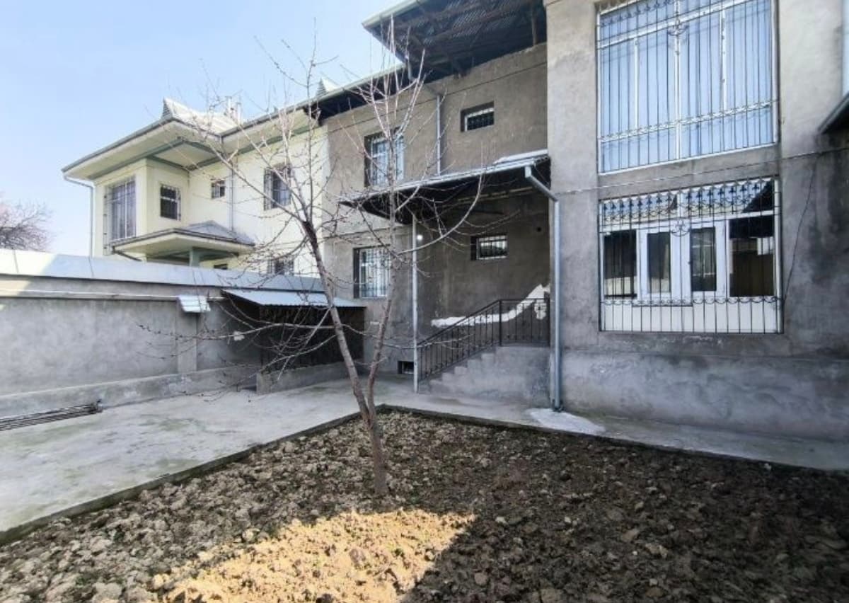 6 xonali uy ijaraga beriladi