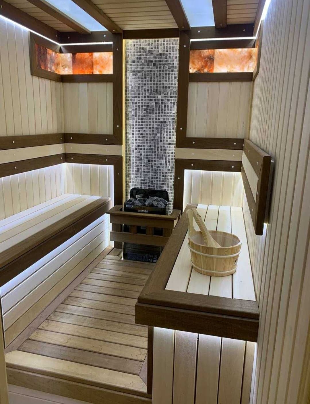 Dacha ijarasi Toshkentdan 5 km uzoqlikda: basseyn, sauna va hammomli uy. Dacha egasi.