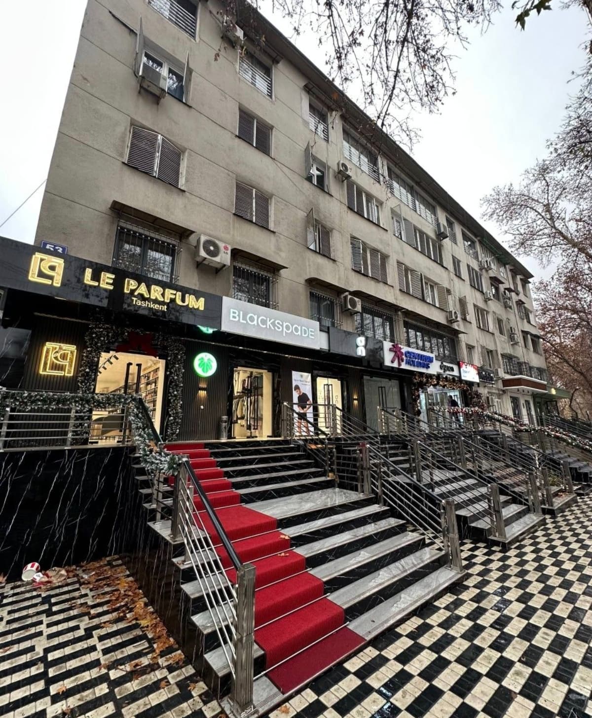 Sotiladigan tijorat maydoni, diqqatga sazovor joy: Ecorn/Family, 44m²