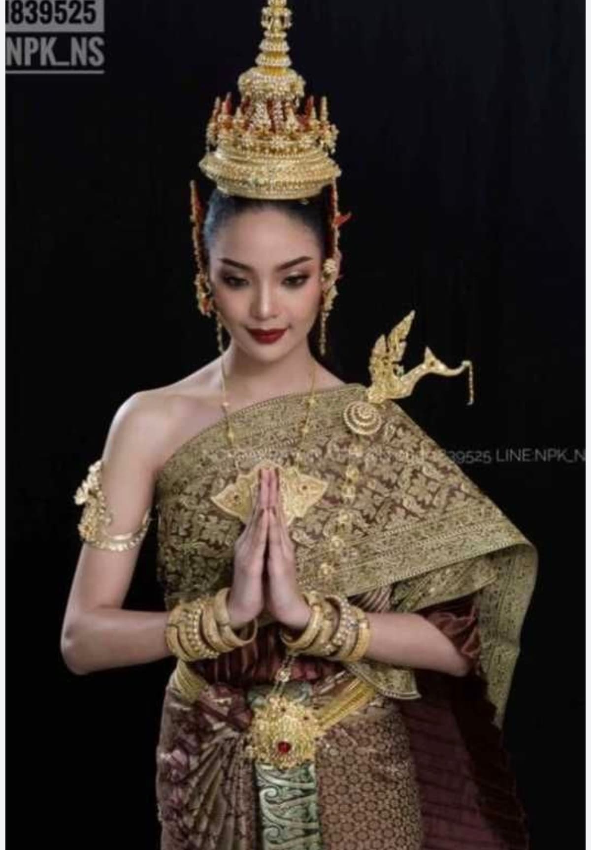 Kostyum ijarasi Peoples of the World!