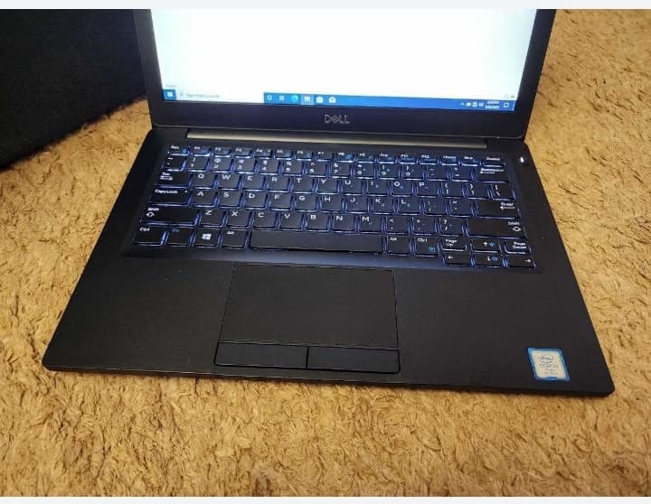 12,5 dyuymli HD displeyli Dell 7290 noutbukini ijaraga olish