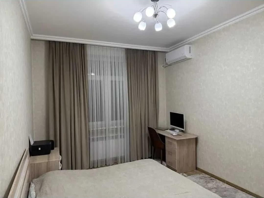 Yakkasaray. Golden House. 4/2/8. Eng yuqori narxda kvartira sotib oling;