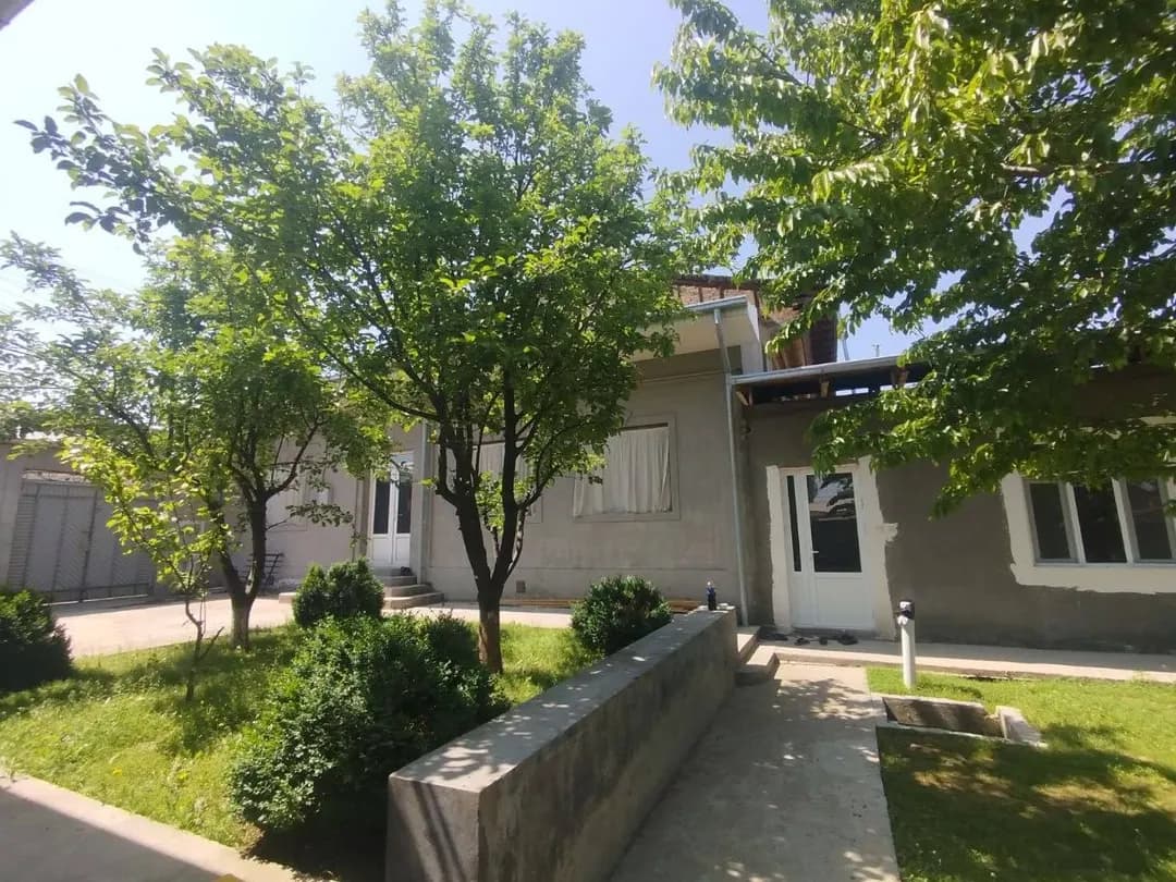 Nazarbek turkiston jovli sotiladi