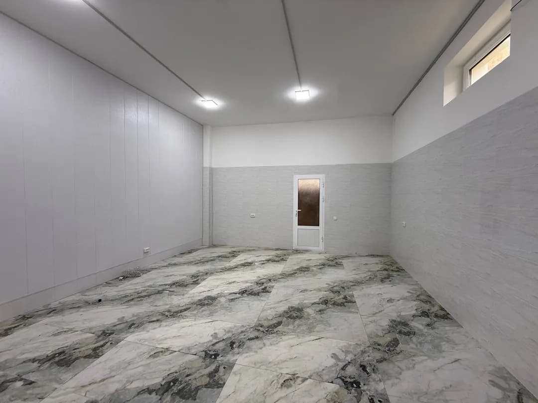 TAYYOR 360 M2 + 360 M2 PODVALI DO’KON IJARAGA BERILADI