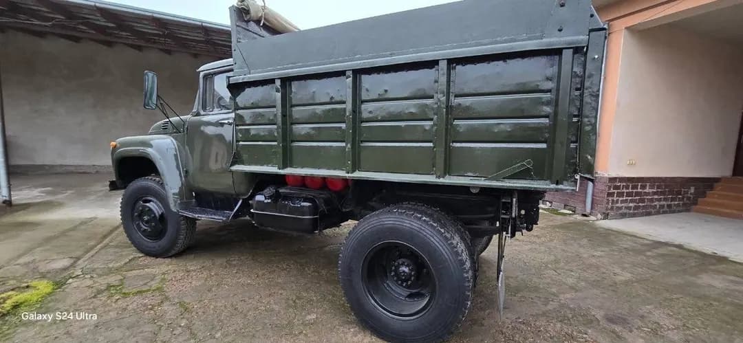 Zil-130 4502 Sotiladi
