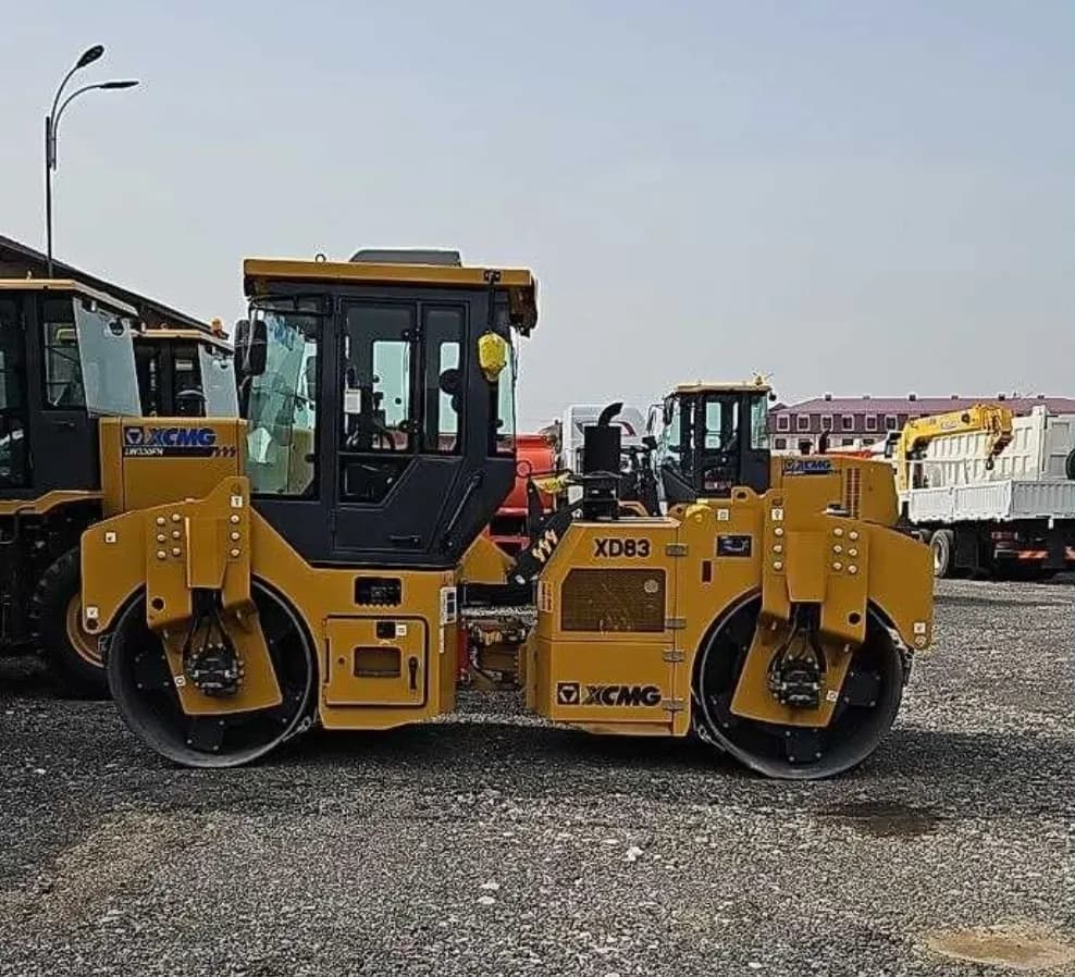 Дорожный каток, 8 тонн XCMG XD83 (крабовый ход) в Ташкенте