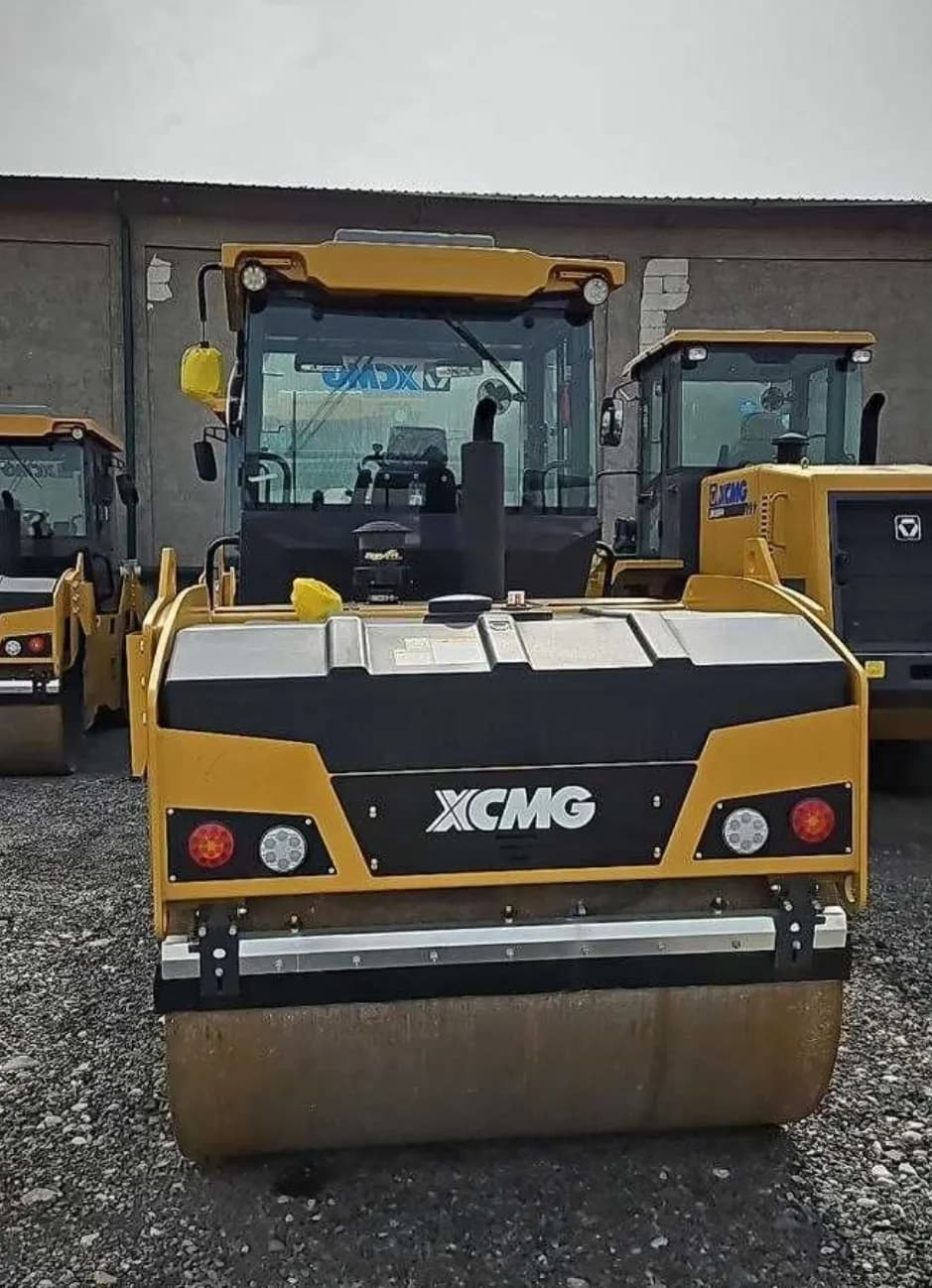 Дорожный каток, 8 тонн XCMG XD83 (крабовый ход) в Ташкенте