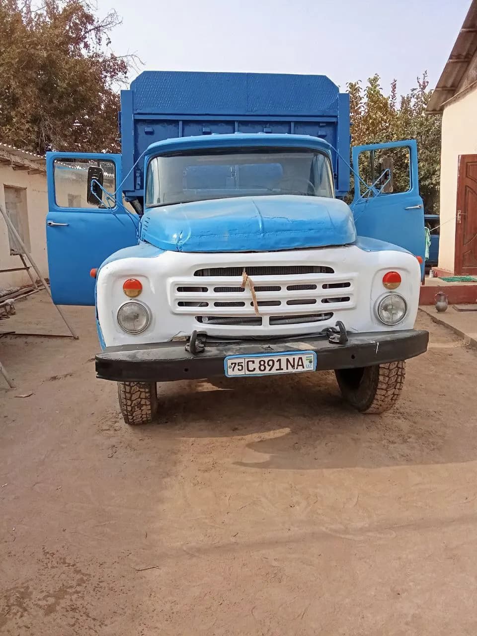 Zil  sotiladi