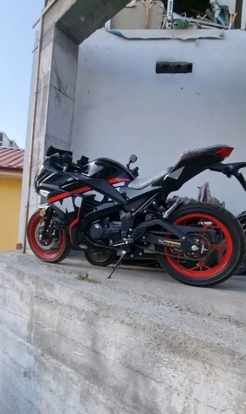 MOTO 250kub motosikl
