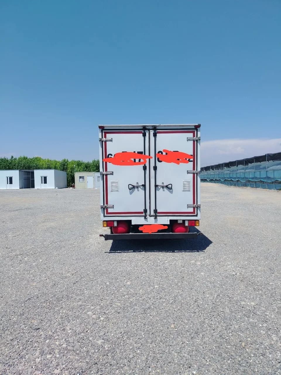 ISUZU sotiladi yili 2014 holati zo'r