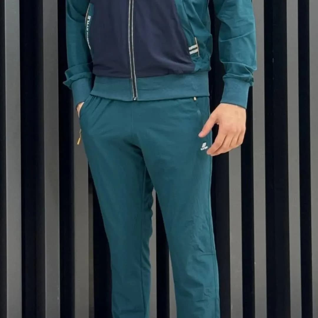 Sport kiyimi erkaklar uchun