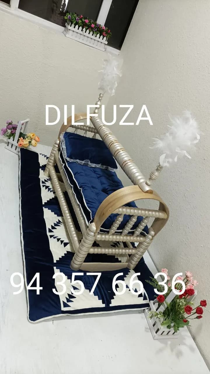 Beshik bilan birga anjomlari