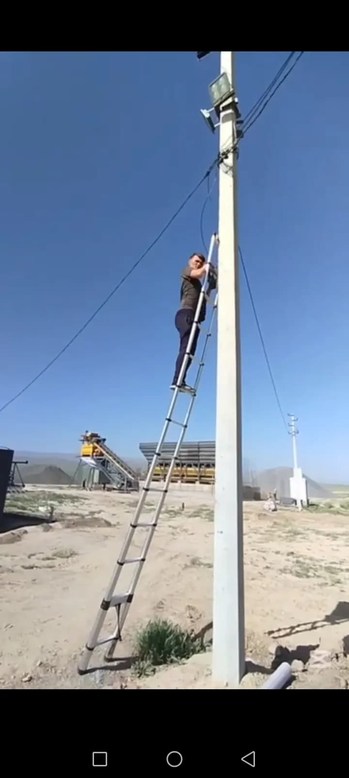Ultrabinafsha kemera kechasi ham ko'radi