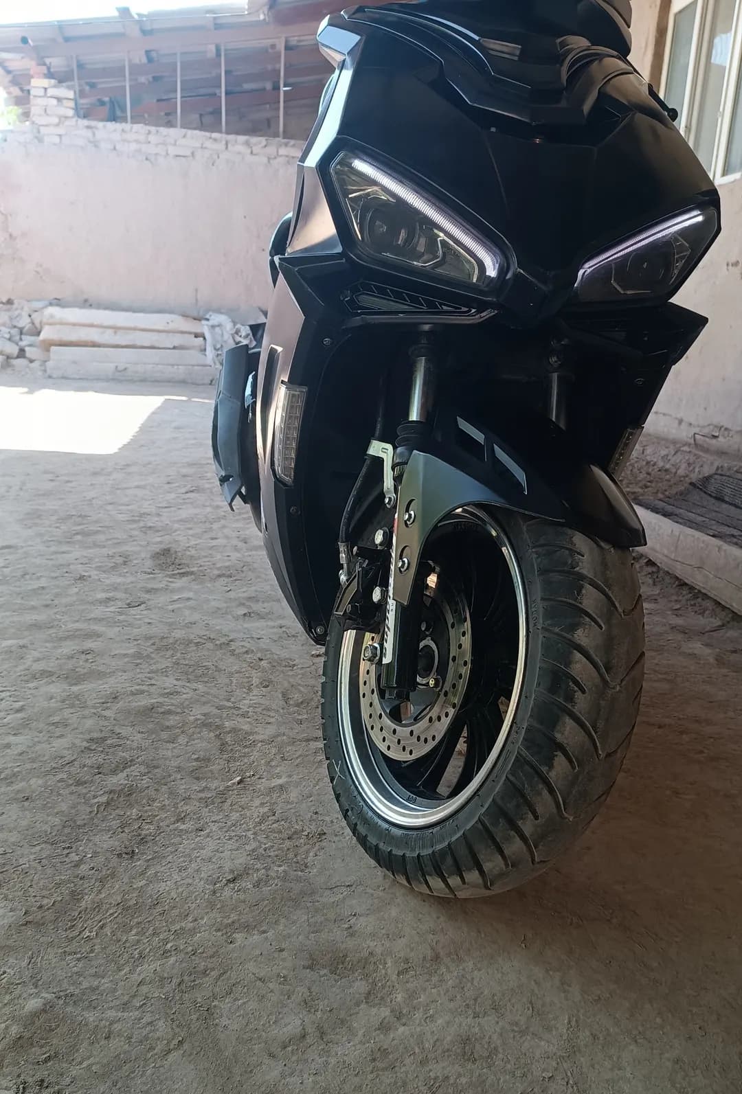 Moto Satiladi...Model R2 Mator 150cuvDakument bar