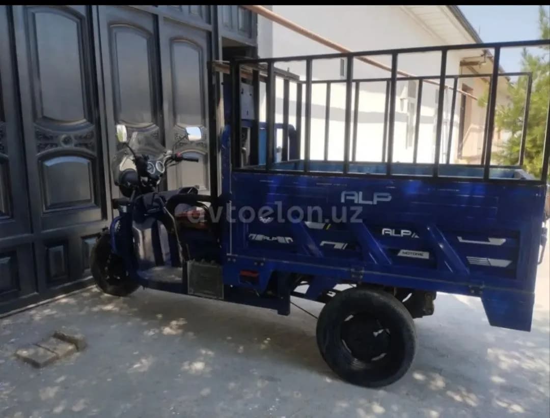 Muravey motosikl sotiladi