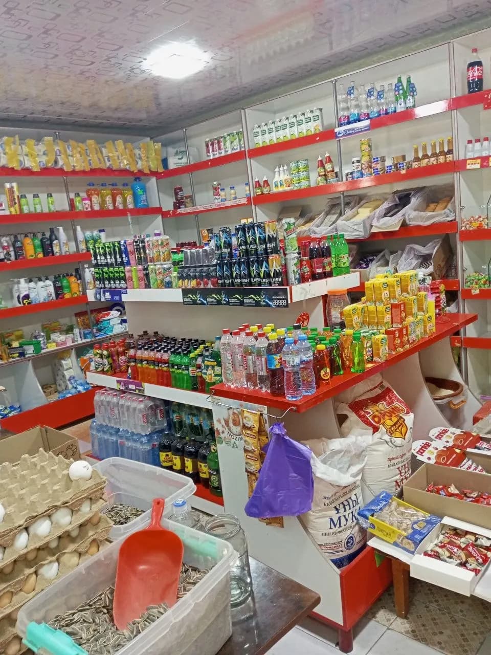 56metr kvadratli dokon sotiladi