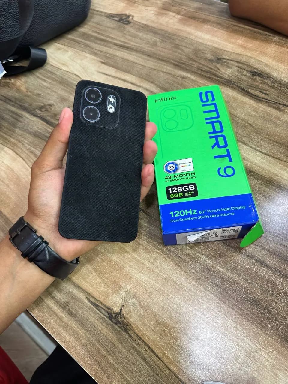 Infinix smart 9  sotiladi