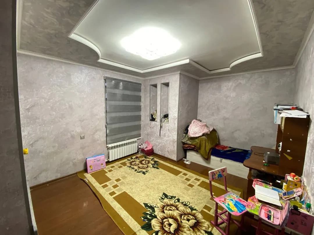 Hovli sotiladi