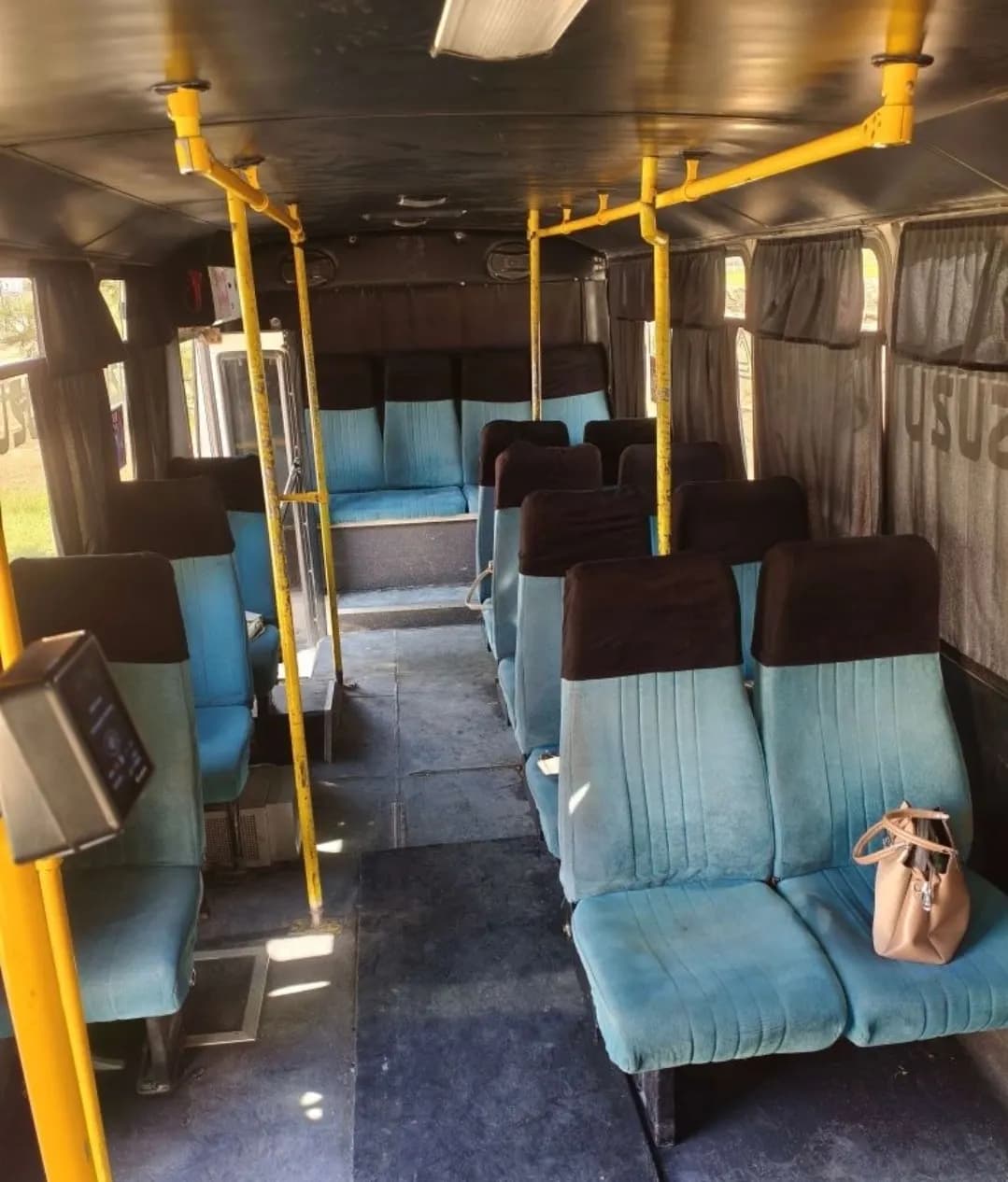 Isuzu avtobus sotiladi