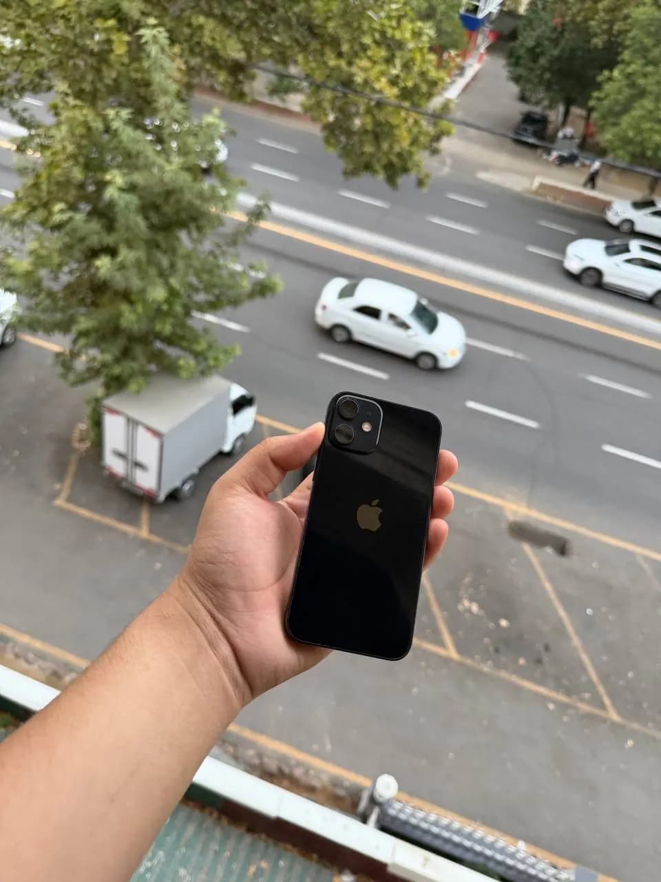 Iphone 12 mini.   256 Gb  Umuman usta ko’rmagan