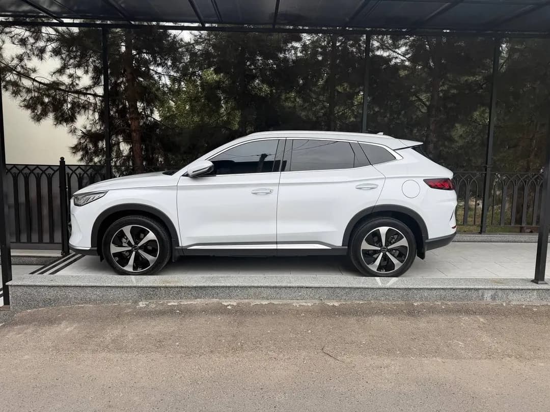 BYD SONG PLUS  sotiladi gibrid