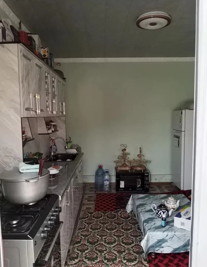 Uy sotiladi 4 xonali 16.5 sotix