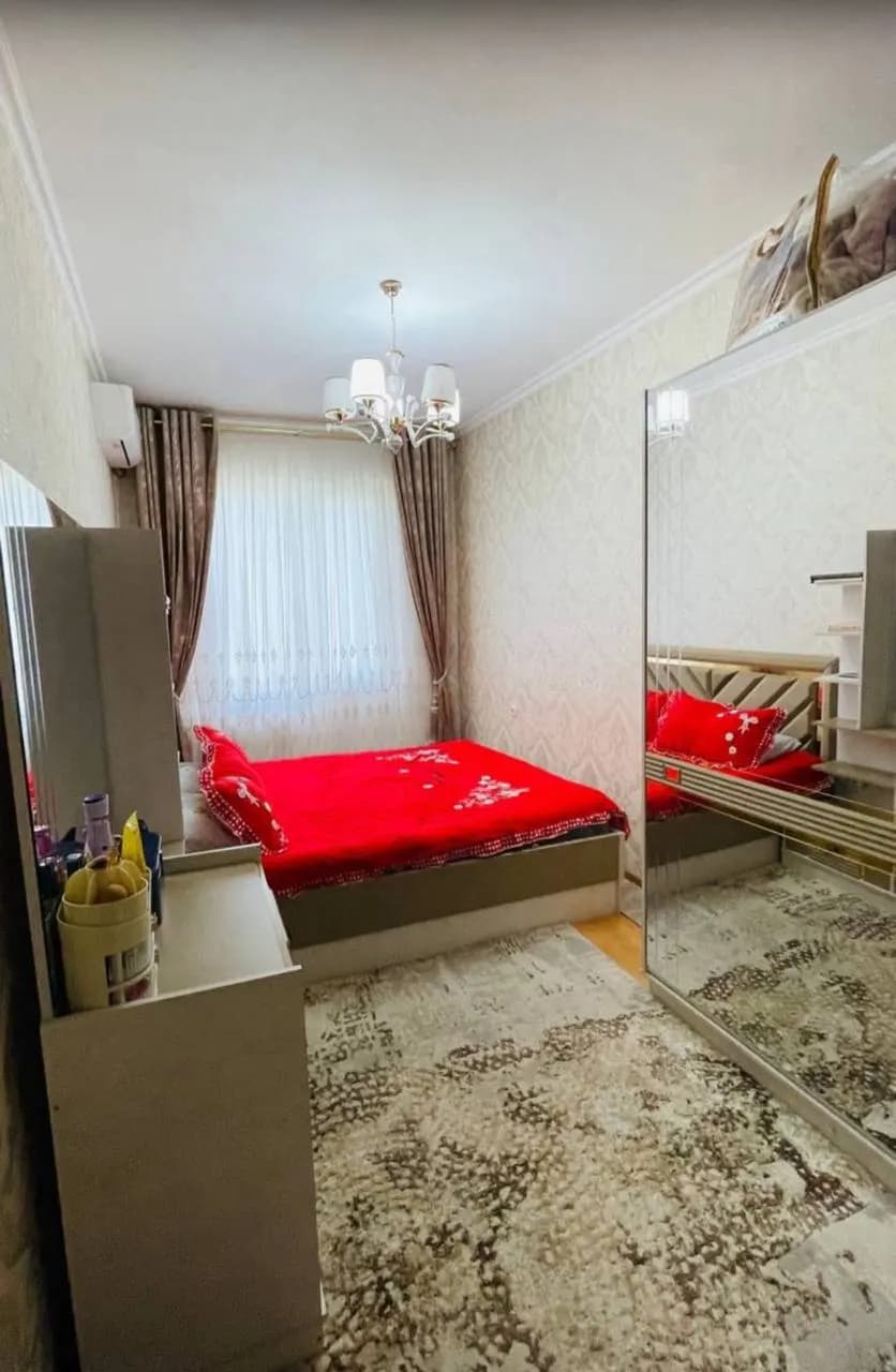 продается квартира юнусобод р-н ориентир ахмад дониш базар 4/4/4