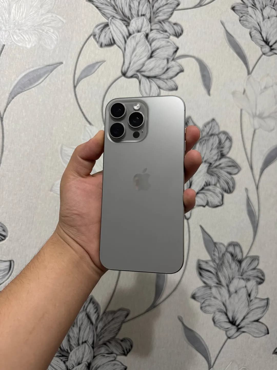 iphone 16 pro max256Gb