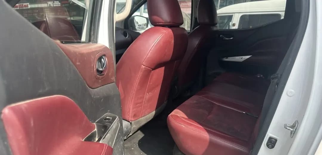 Nissan Navara LE 2017 год