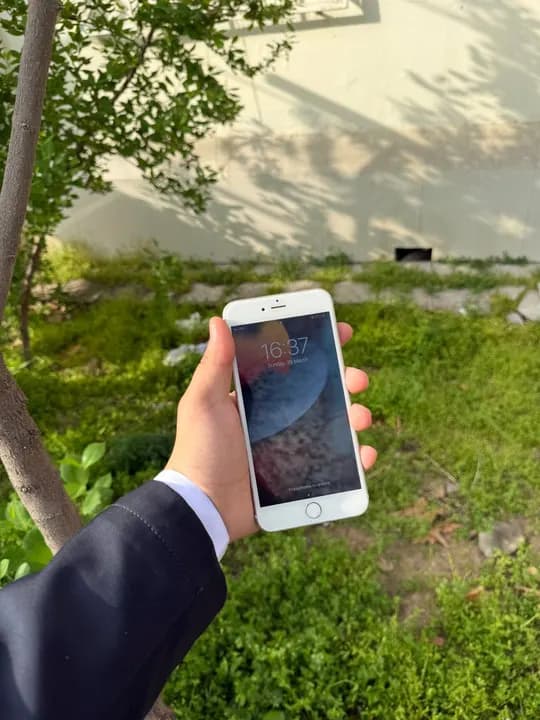 srochna Iphone 6s plus 64 Gb  sotiladi