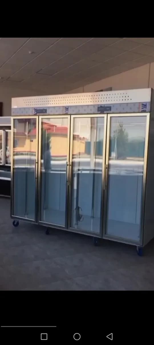 4 metrlik go'sht uchun vitrina