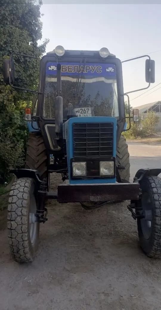 Traktor MTZ 80.1  sotiladi
