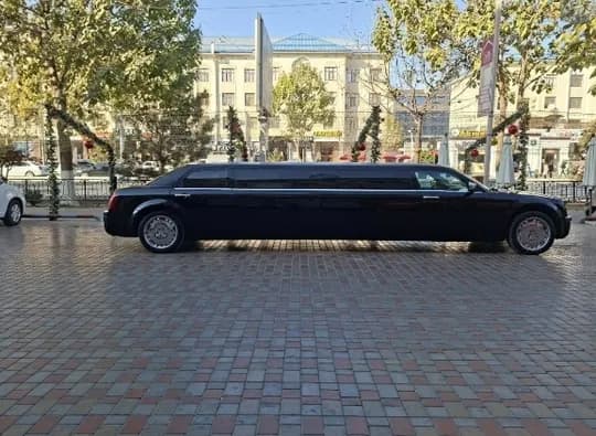 Chrysler Лимузин сотилади