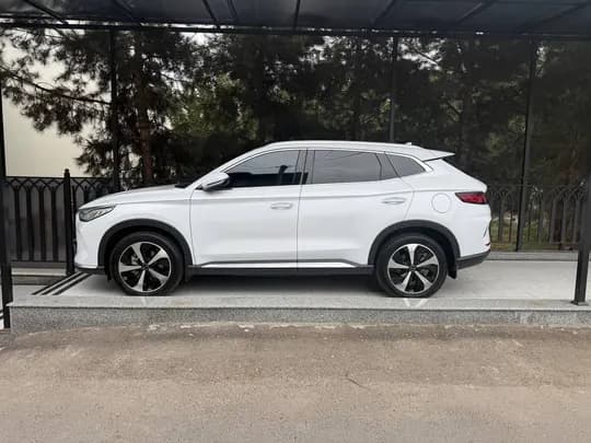 BYD SONG PLUS  sotiladi gibrid