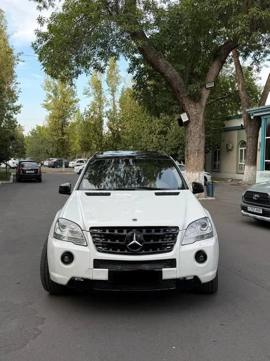 Mercedes Benz ML 550 4 matik