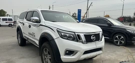 Nissan Navara LE 2017 год