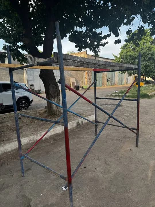 Lesa , opalubka , stoyka ijaraga beramiz . Yetkazib berish xizmati bor